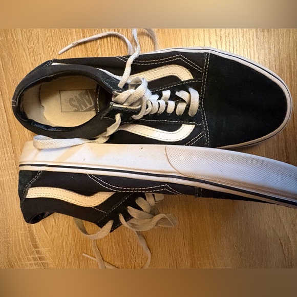 **VINTAGE” RED TAG Vans Men's Black and White Sneakers Skateboarding shoes - Picture 8 of 12